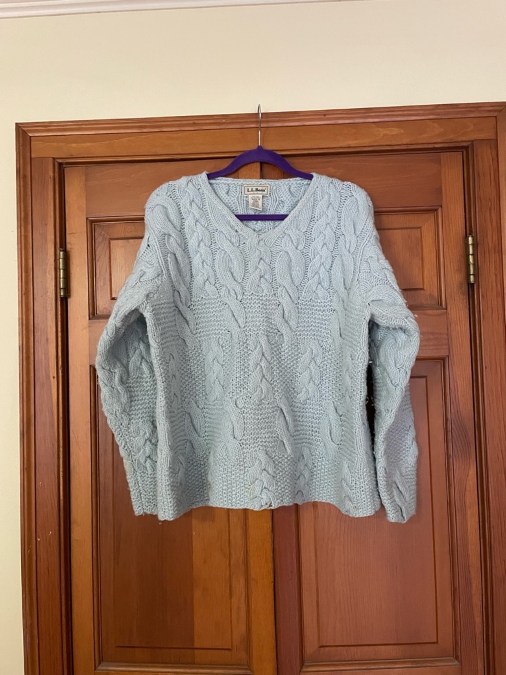 2 WOOL SWEATERS - Picture 2 of 8